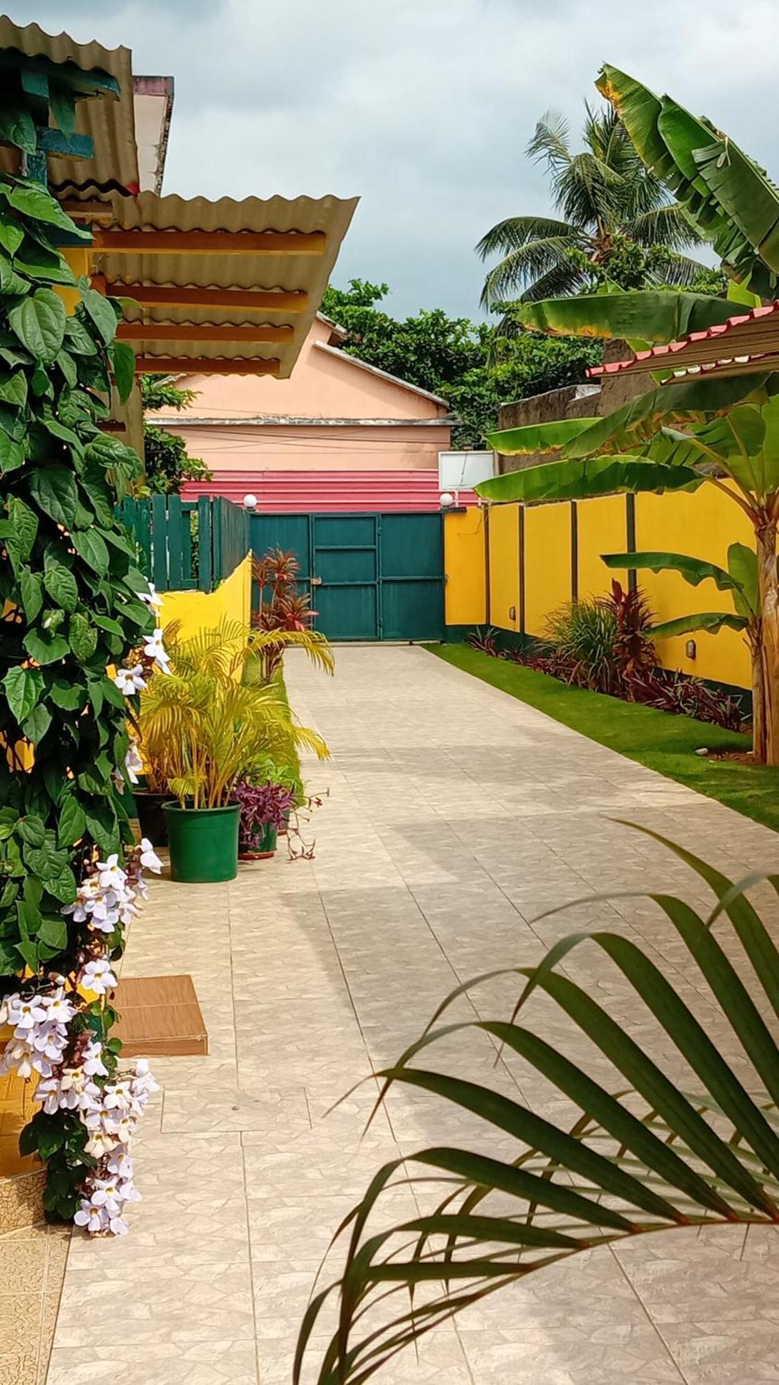 Residencialdes Bed & Breakfast Sao Tome Exterior foto